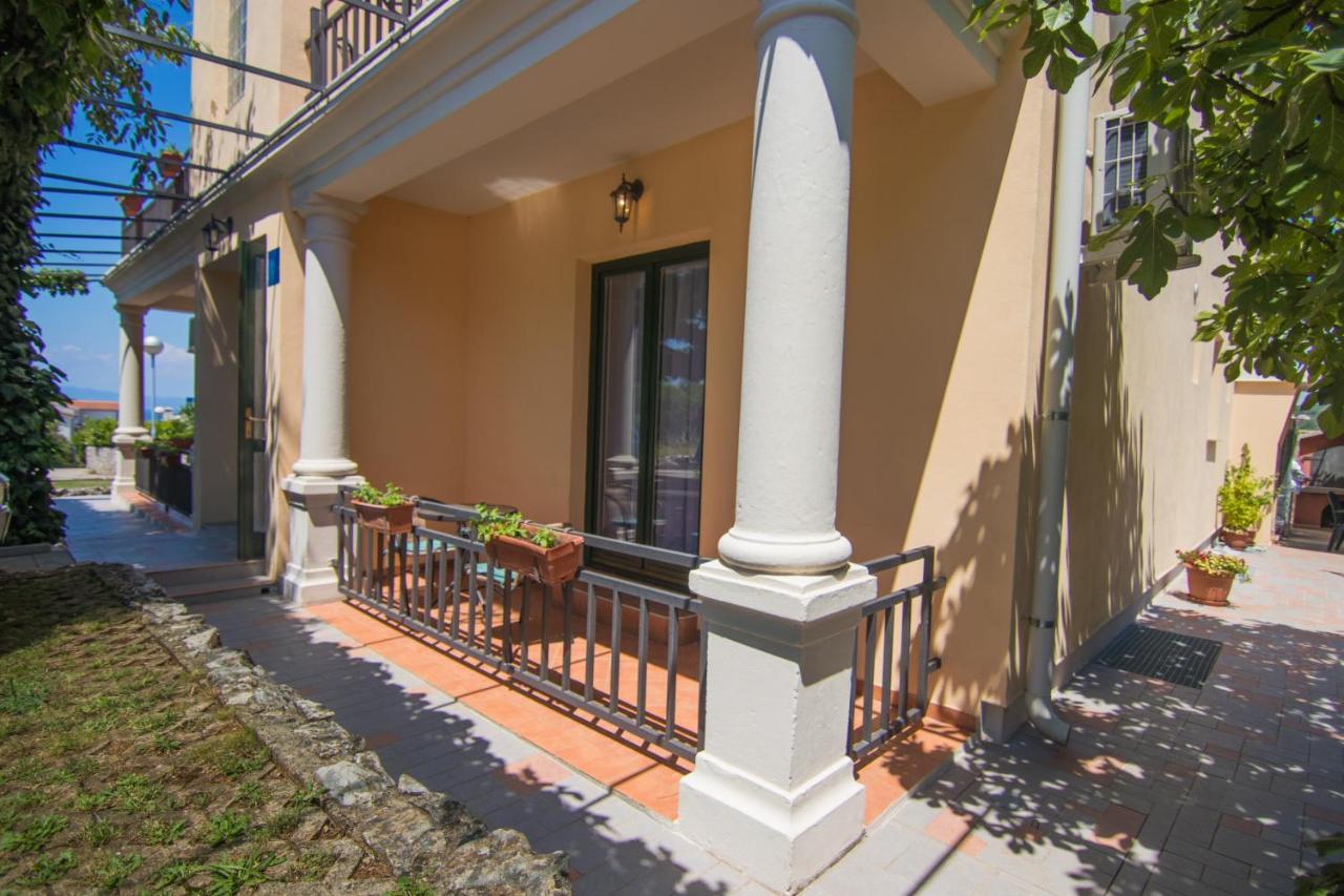 Villa Rustika Malinska Esterno foto
