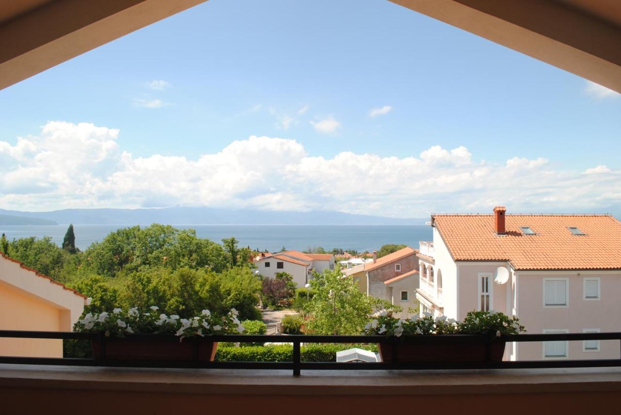 Villa Rustika Malinska Esterno foto